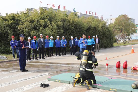 李合军带队到乐玩首页（中国）网页版督导“我是状元”职工职业技能竞赛活动 (1)_副本.jpg